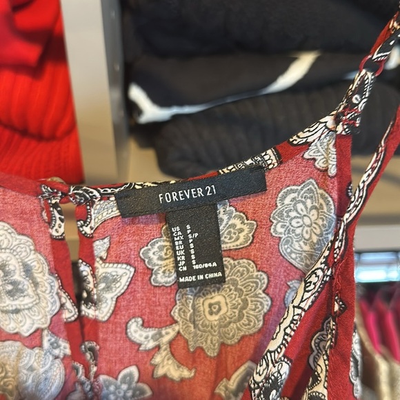 Forever 21 maroon/black/white print back button sleeveless maxi dress size S - Picture 2 of 3